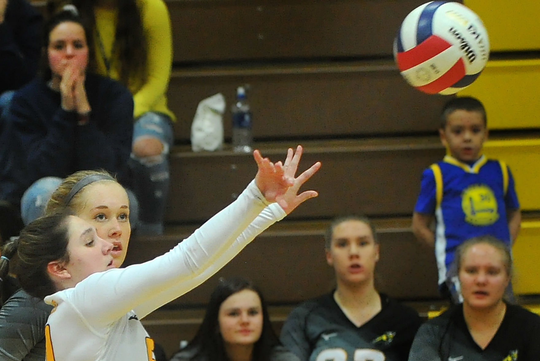 Riverdale vs Bureau Valley Class 2A regional final volleyball.